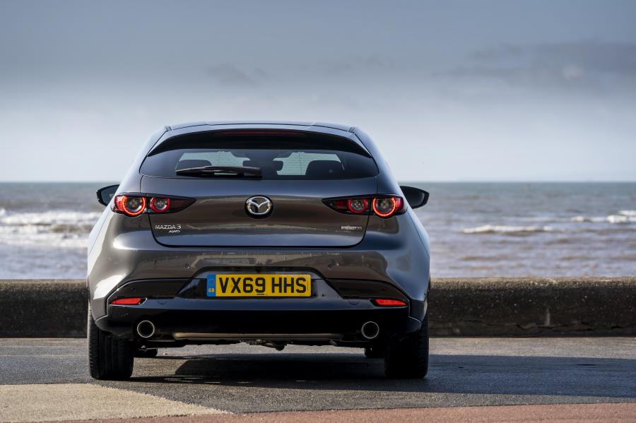  Mazda3 Skyactiv-X AWD Hatchback (BP) 2019 года  (UK) (фото 13 из 42)